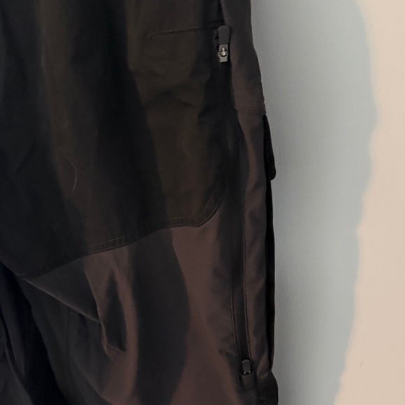 Fjallraven Black Cargo Pants - Picture 5 of 5